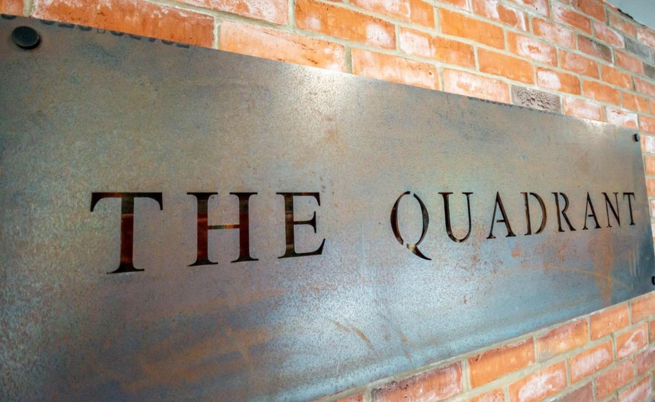The Quadrant - The King Suite Йорк Экстерьер фото